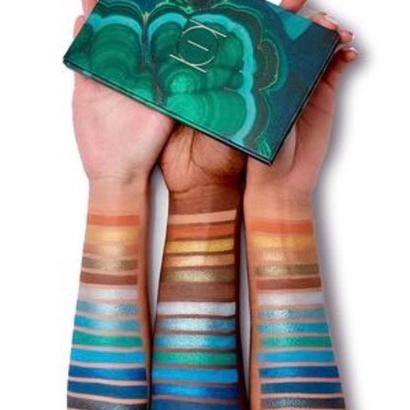 ❤️ NEW! HIPDOT Cenote  Pressed Eyeshadow Palette - Picture 5 of 5